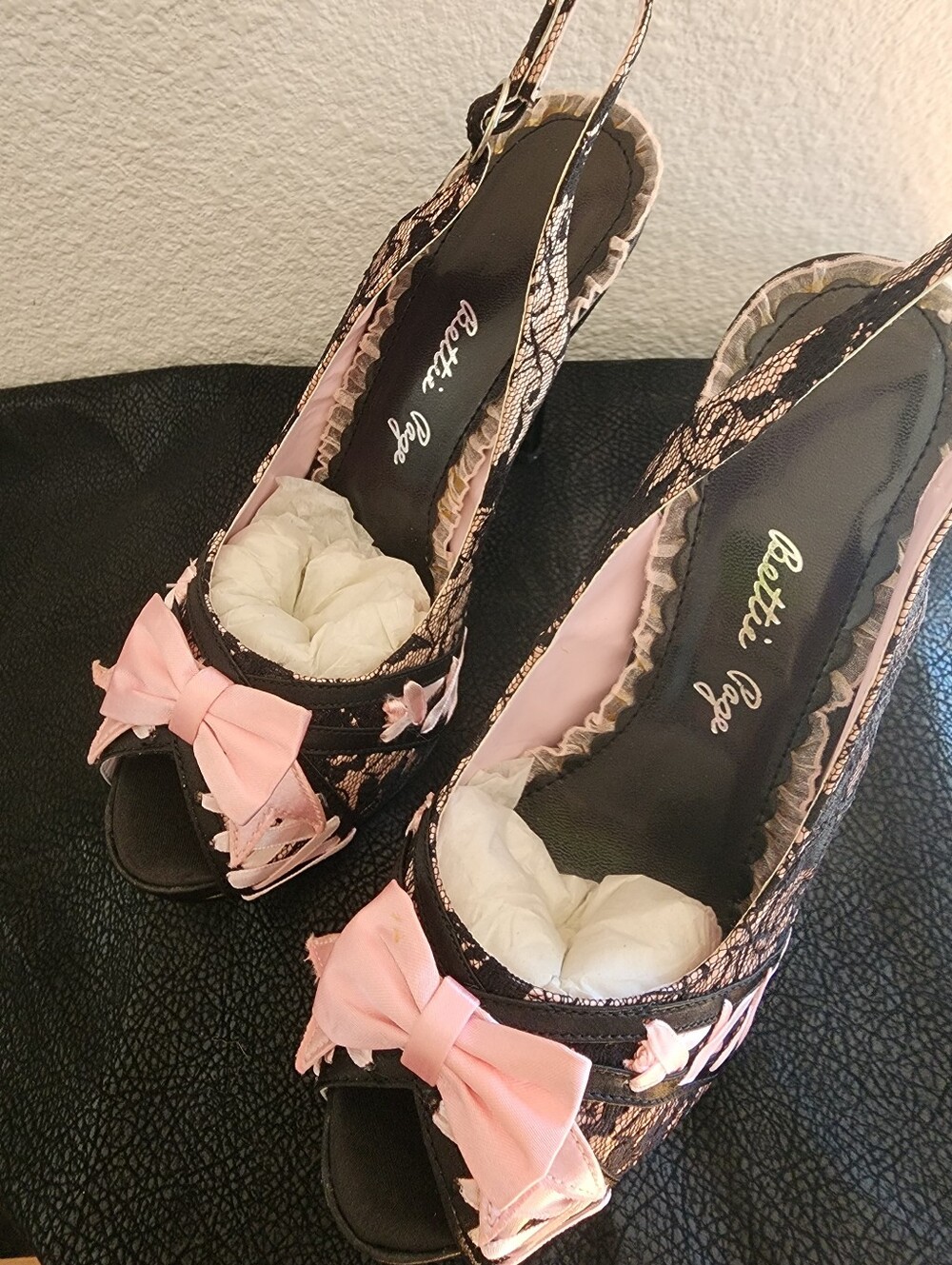 Bettie Page By Ellie Pink & Black Lace Peep-Toe Slingback Heels - Picture 4 of 6